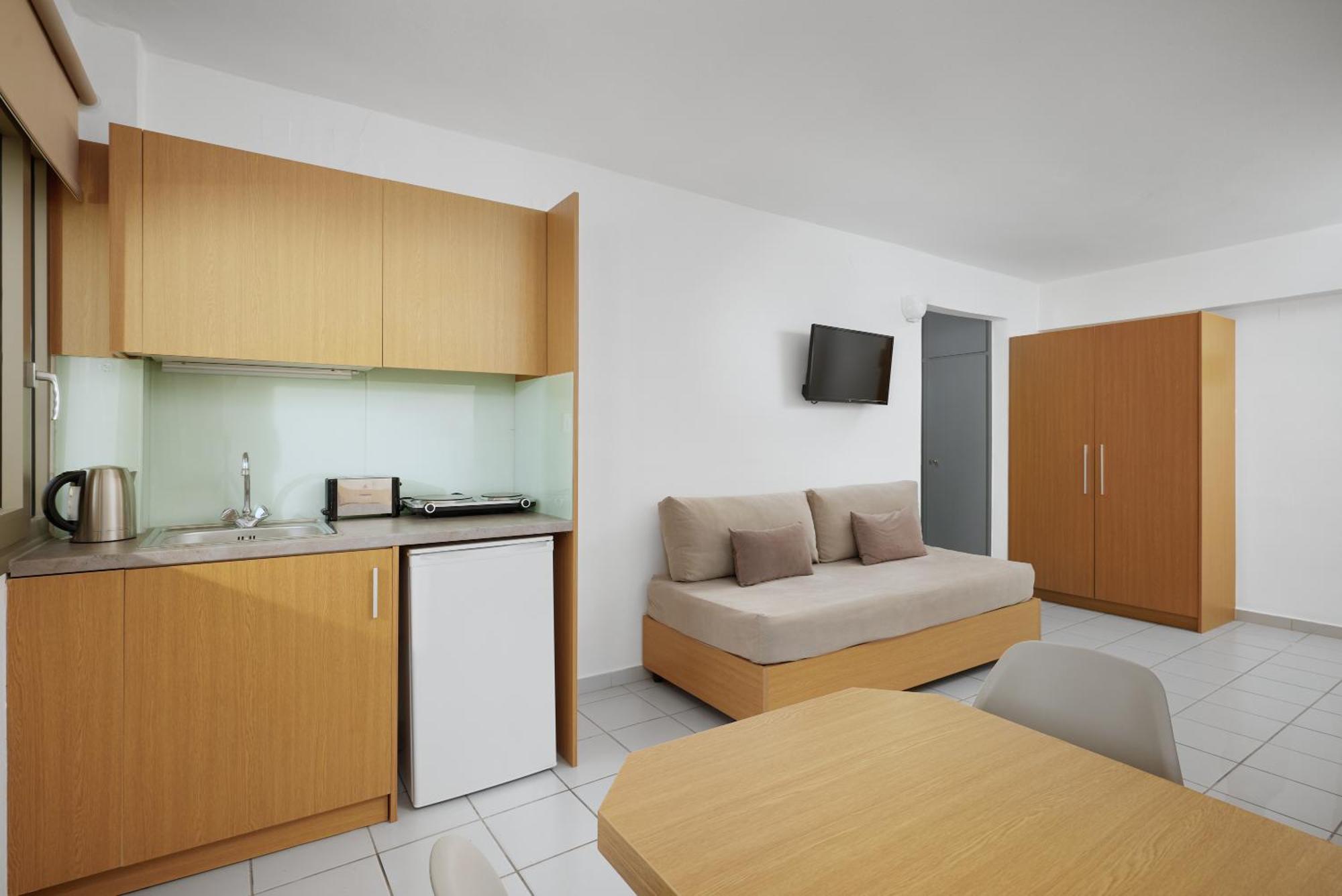 Acropolis Apartments Hersonissos  Exterior photo