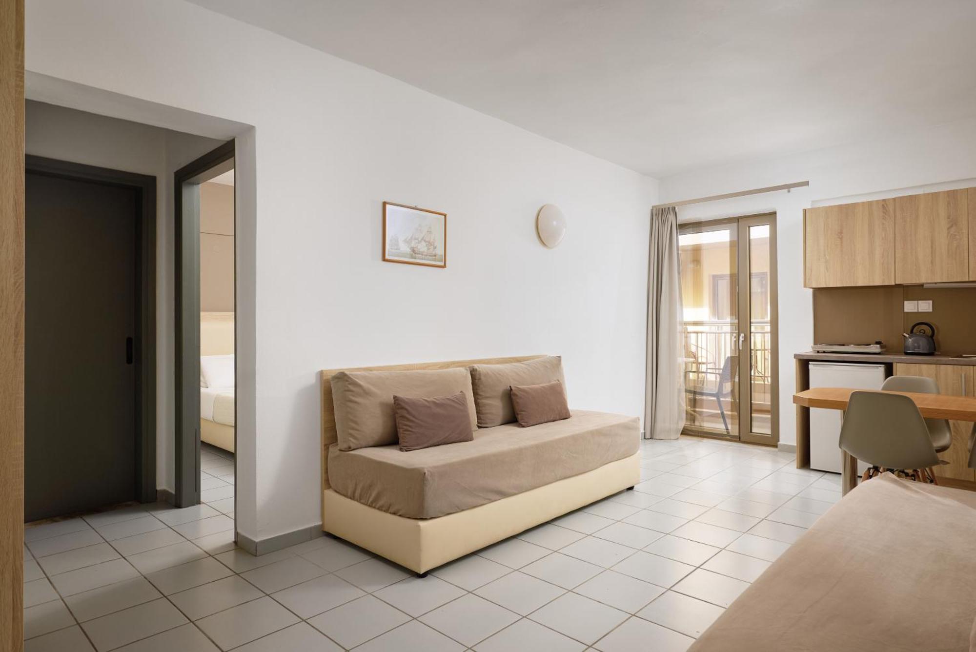 Acropolis Apartments Hersonissos  Exterior photo