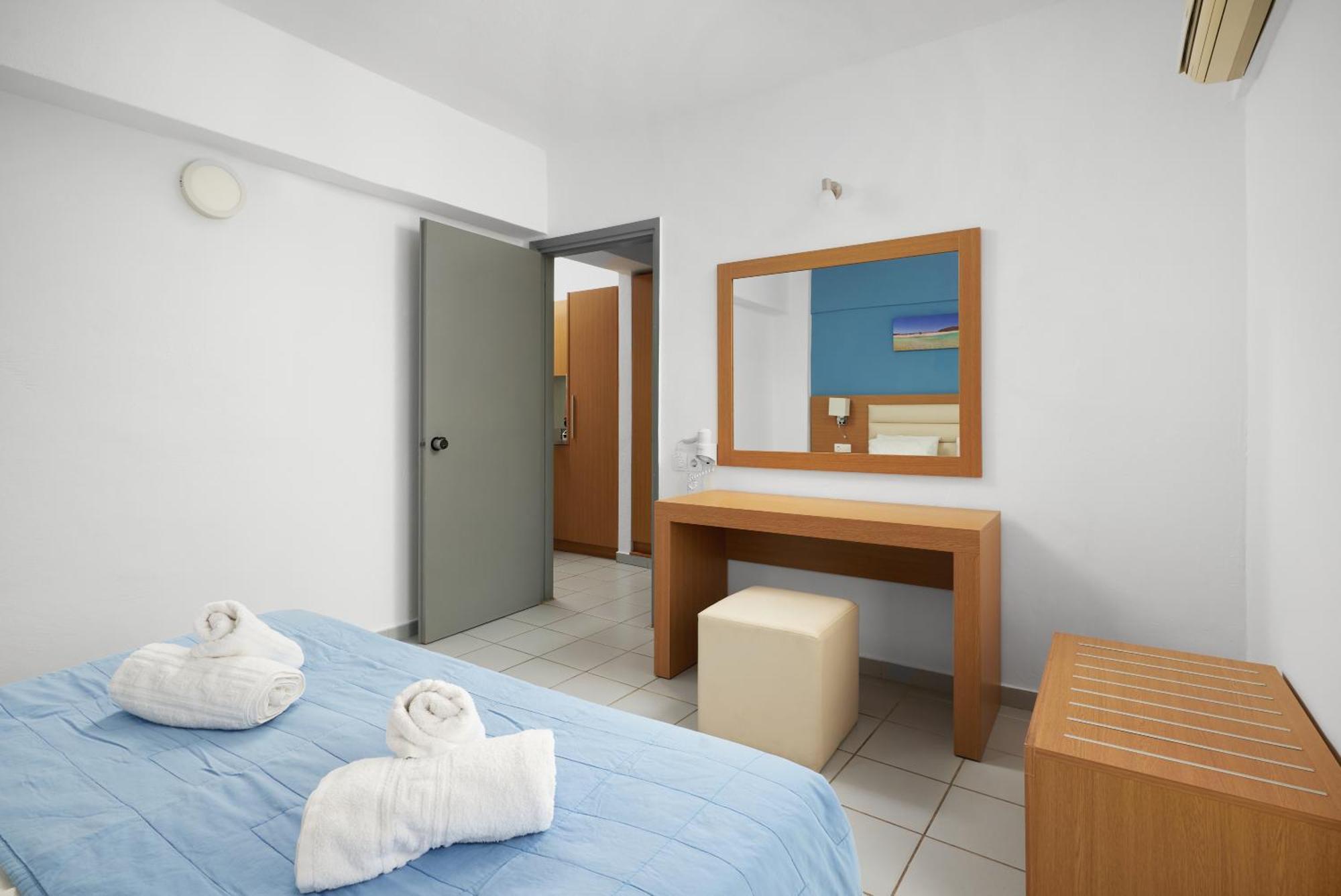 Acropolis Apartments Hersonissos  Exterior photo